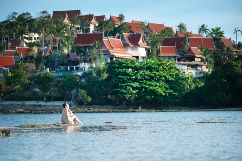 When is the tourist season in Thailand?